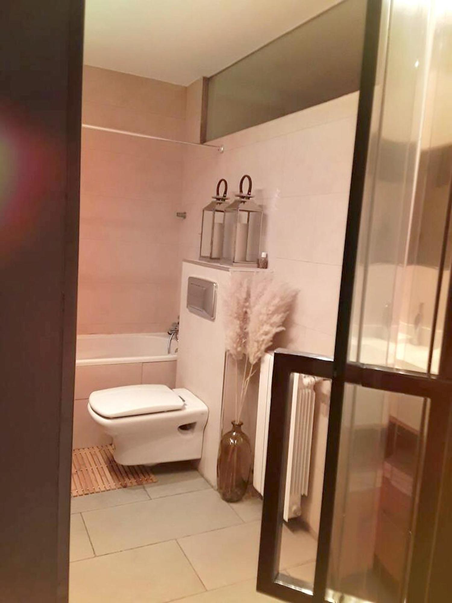 Comfortable Apartment In Zaragoza 67 M² Near The Centre Bagian luar foto